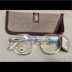 NWT blue light filtering glasses by Blue Planet